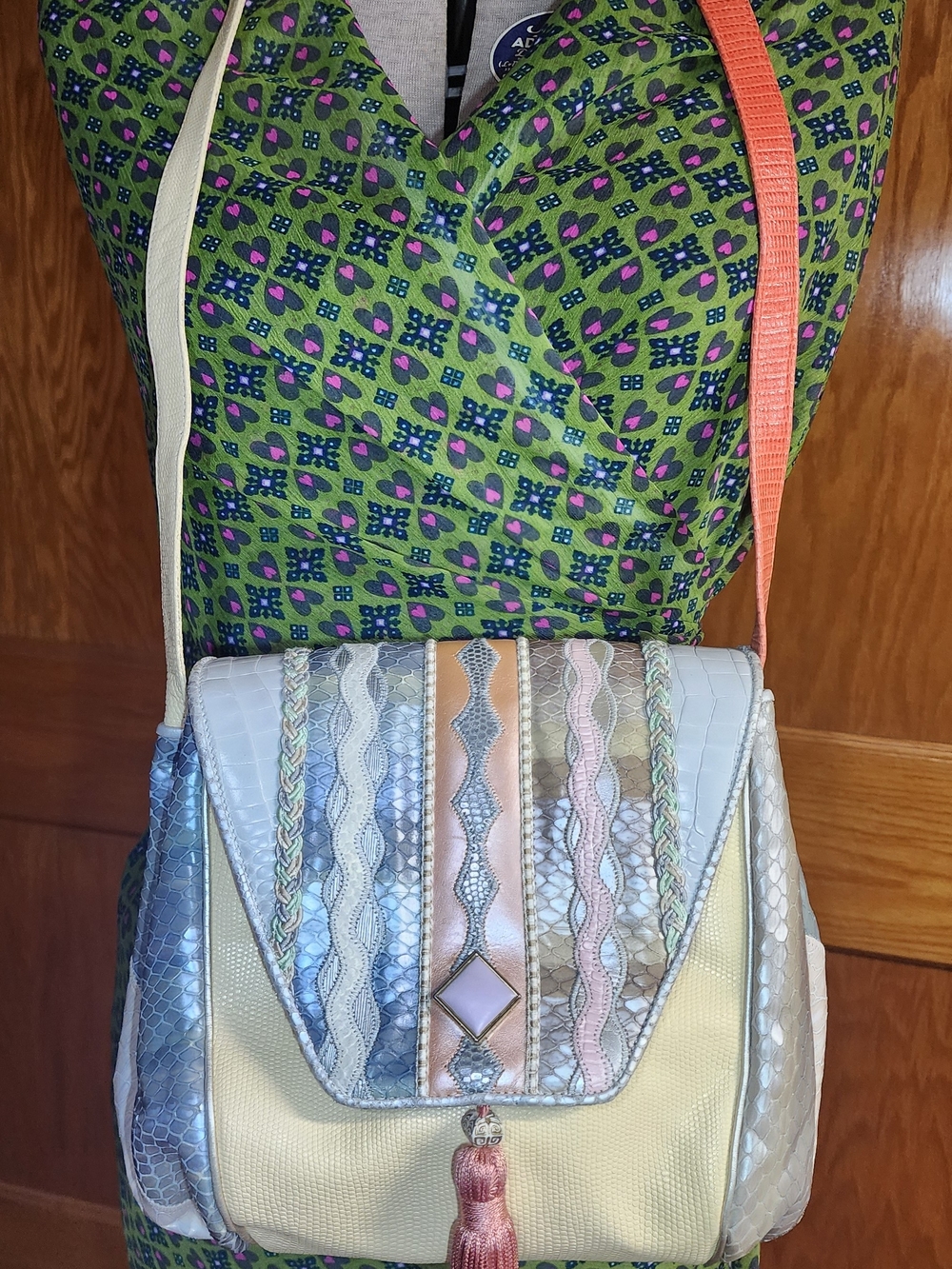 Sharif Multicolor Metallic Cream Pink Accent Crossbody Bag - Picture 2 of 5